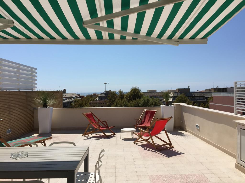 Attico Al Mare Lejlighed Lido di Ostia Eksteriør billede